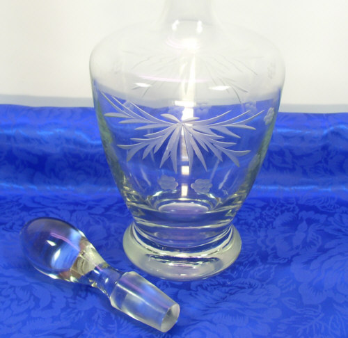   Glass Floral/Leaf Elegant Bar Liquor Brandy Decanter Tear Drop Stopper