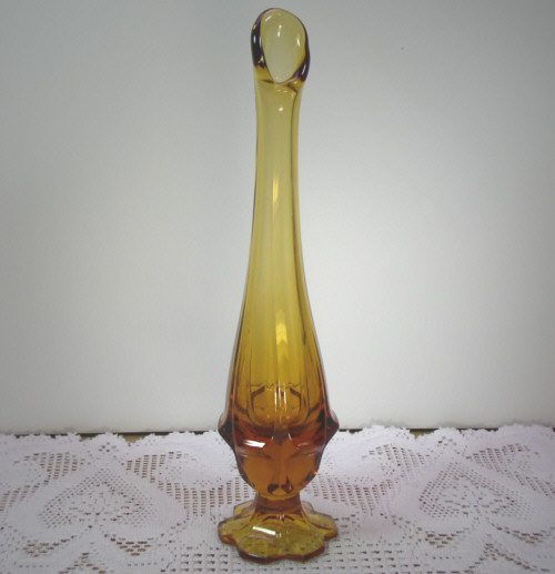 Fenton Art Glass Valencia Colonial Amber Swung Bud Vase Panelled 11 