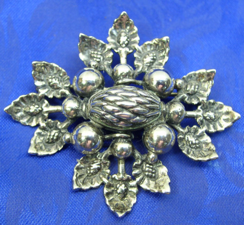   Silver Brooch Pin Leaves Leaf Nuts Acorn Pine Cones Balls Beads